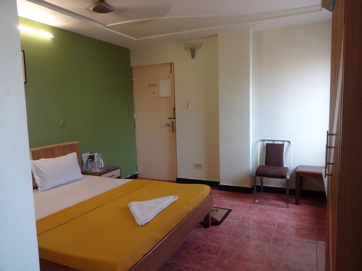 Hotel S R M Central Park Chennai Exterior foto